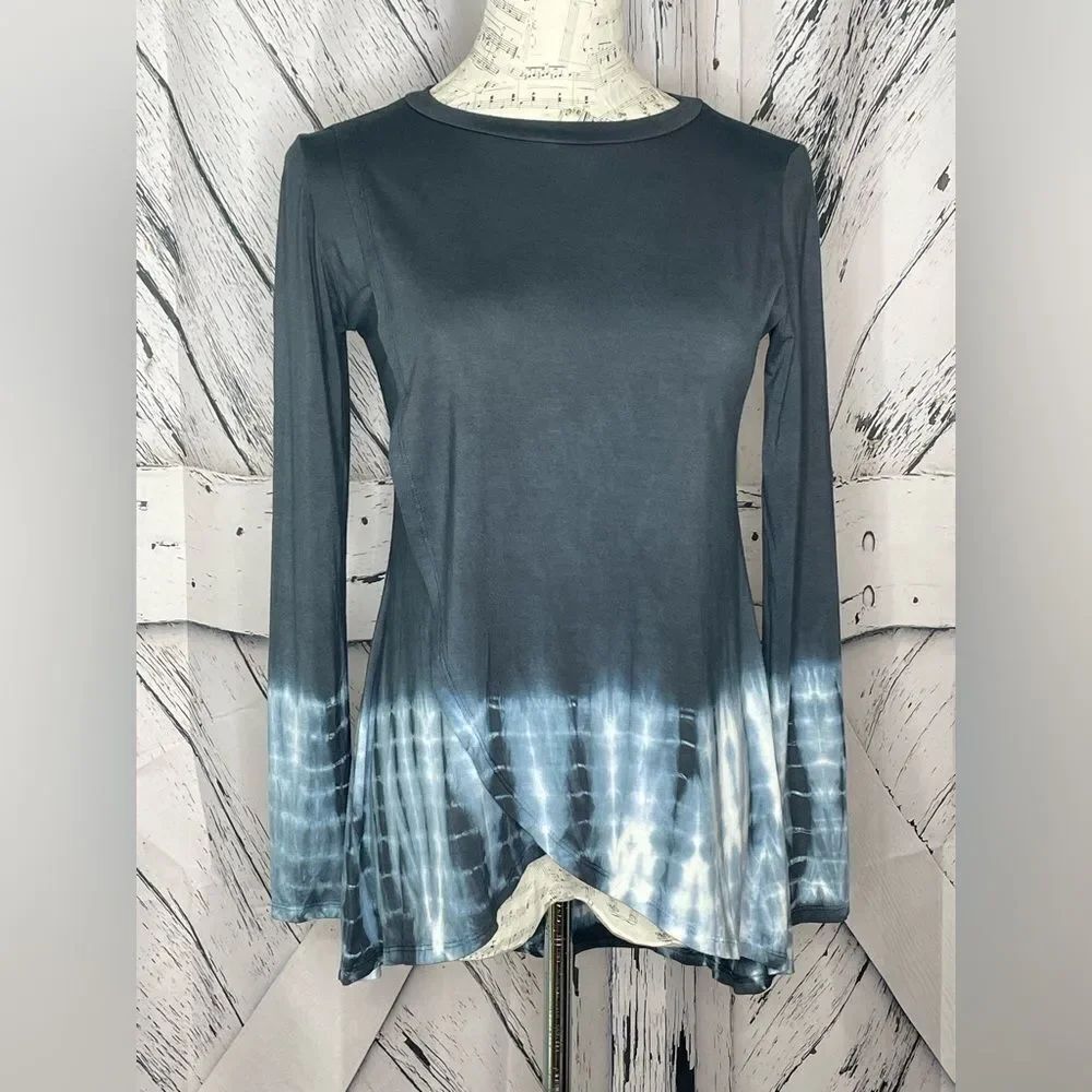 NWT Go Couture Tie Dye Wrap Front Tunic Sweater M